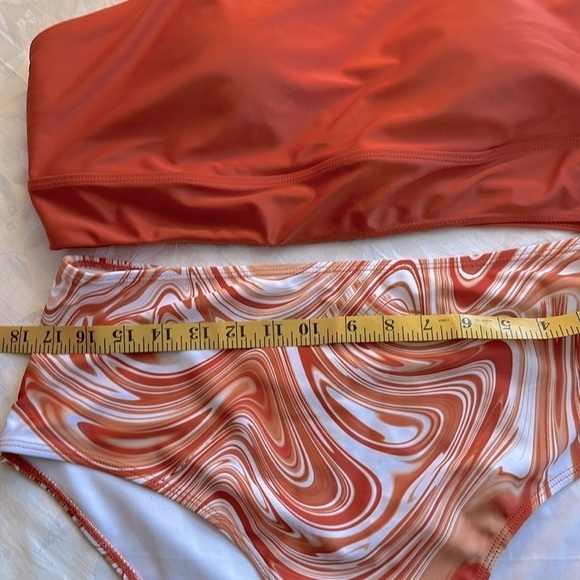 Adorable halter Bikini 2 piece. Orange & white. XXL - Picture 2 of 9